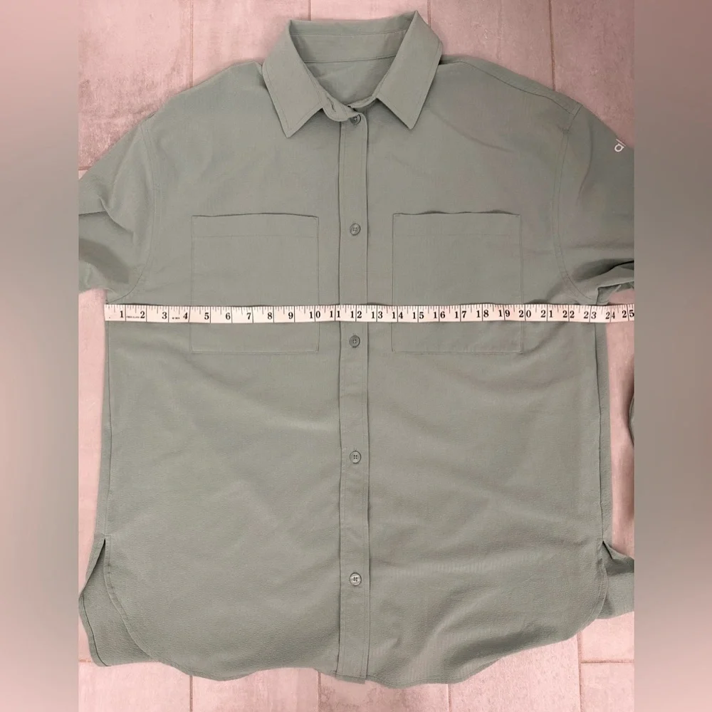 ALO Yoga Dreamscape Button Down Long Sleeve Seafoam Green Size Medium